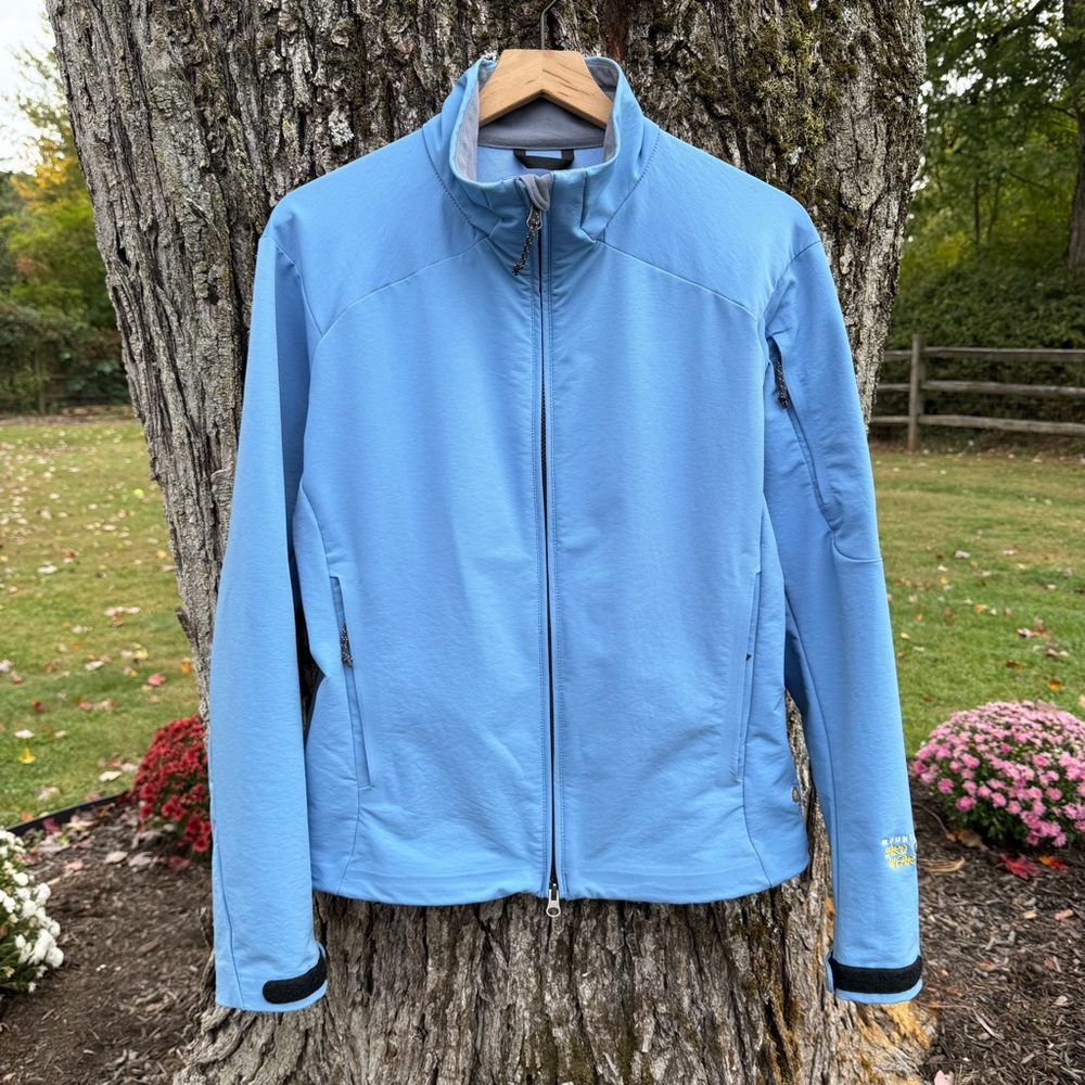Mountain Hardwear Softshell Jacket - Baby Blue